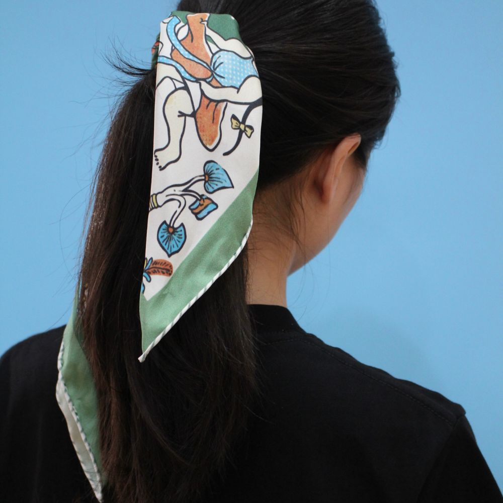 Khăn Lụa Vuông Tơ Tằm Thiết Kế Giáng Sinh 45cm