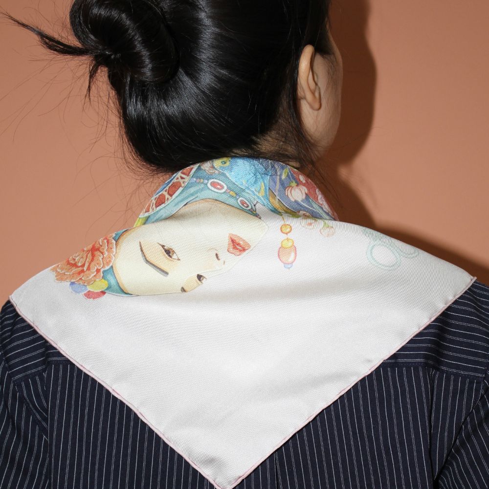 Khăn Lụa Tơ Tằm Vuông Thiết Kế Thanh Xuân 55cm - Hồng